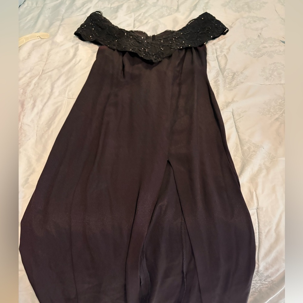 Elegant Black Evening dress with Lace Sequin Neckline
